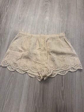 American Eagle Outfitters Cream Cotton ruffle shorts